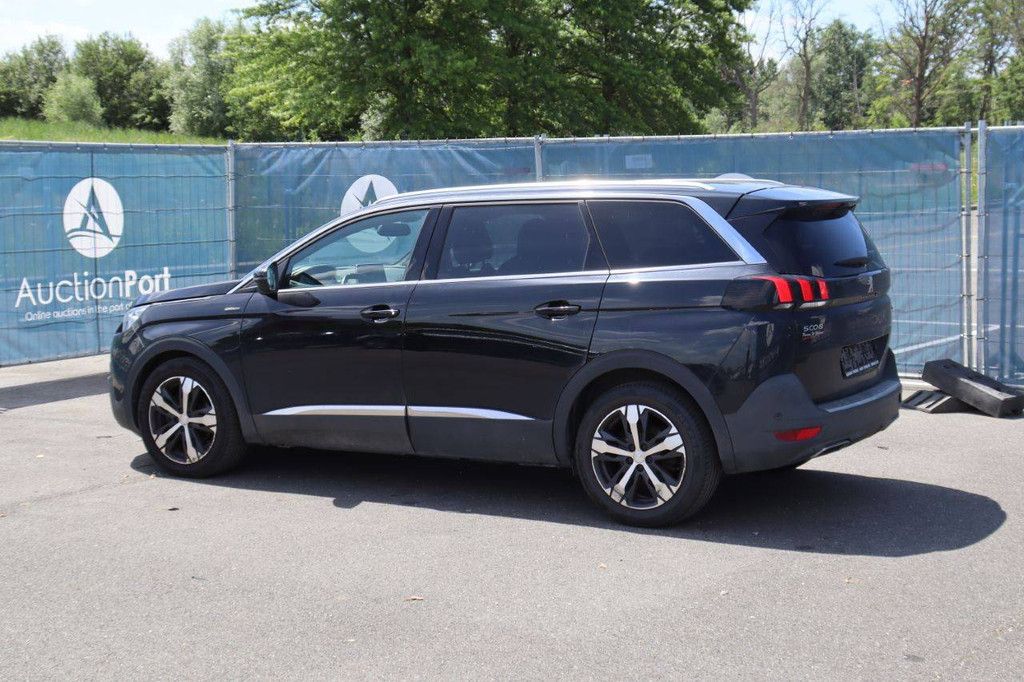 SUV Peugeot 5008 Diesel 115 PS 2017 (Margin)