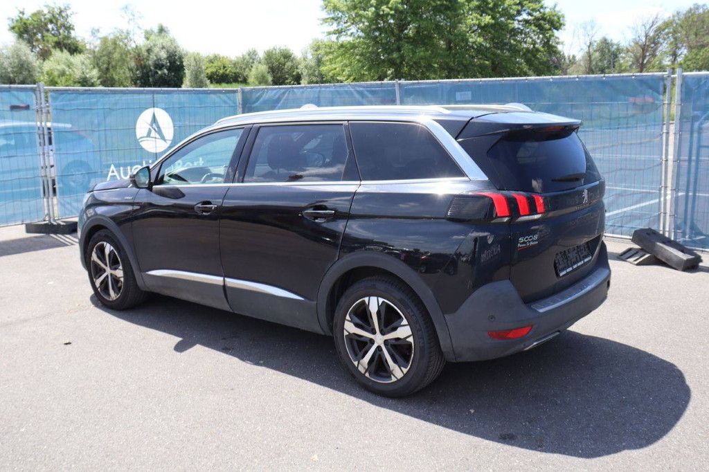 SUV Peugeot 5008 Diesel 115 PS 2017 (Margin)