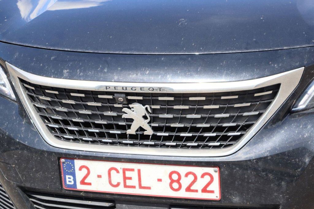 SUV Peugeot 5008 Diesel 115 PS 2017 (Margin)