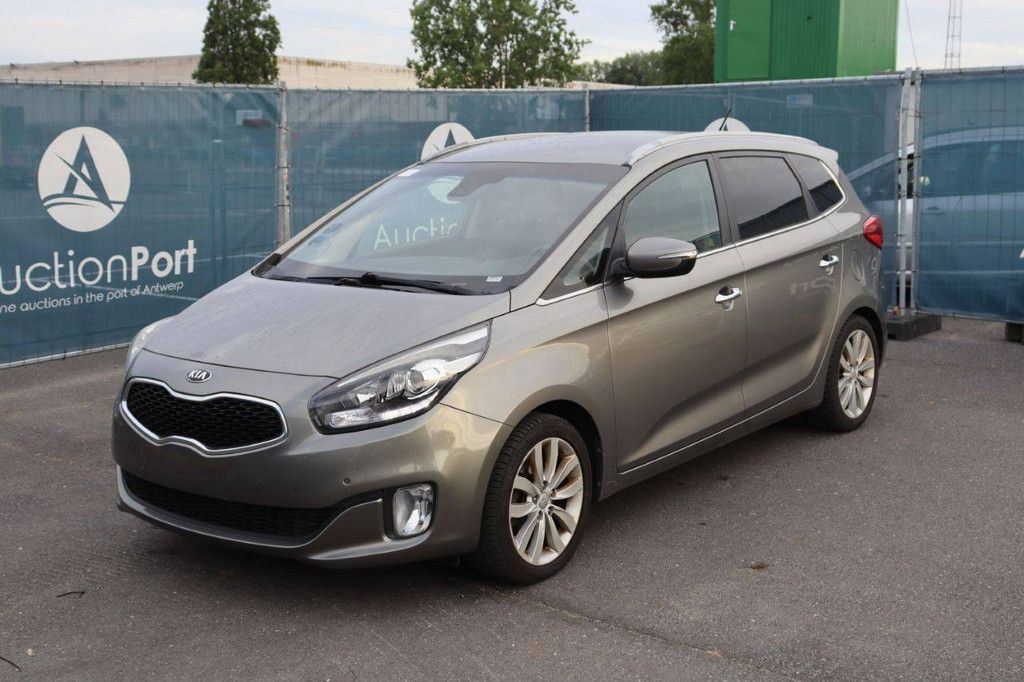 Pkw Kia Carens Benzin 135 PS 2014 (Margin)