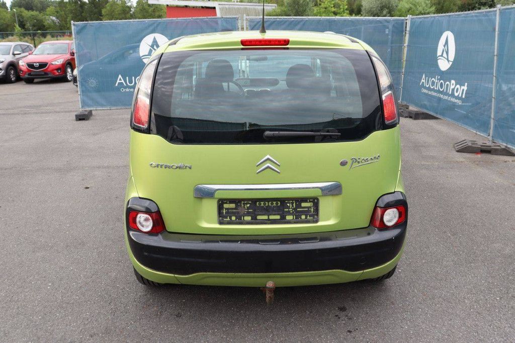 Pkw Citroen C3 Picasso Benzin 95 PS 2012 (Margin)