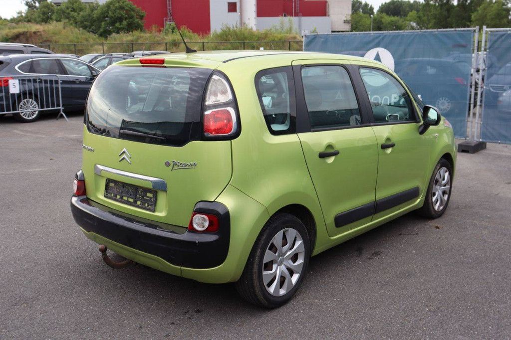 Pkw Citroen C3 Picasso Benzin 95 PS 2012 (Margin)