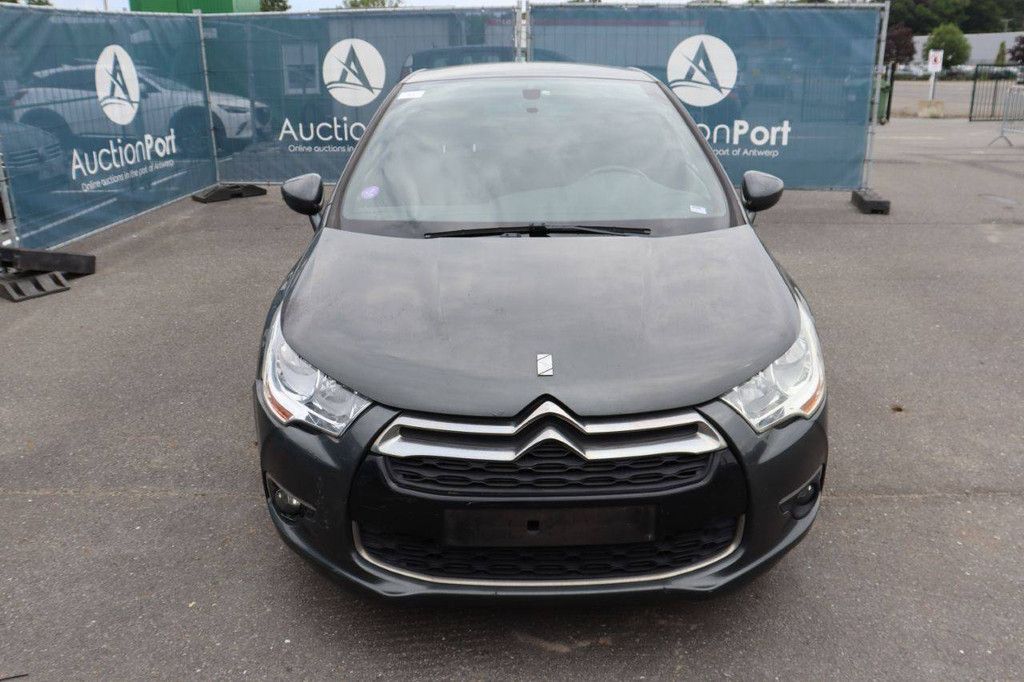 Pkw Citroen DS4 Benzin 120 PS 2014 (Margin)