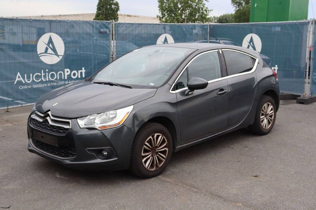 Pkw Citroen DS4 Benzin 120 PS 2014 (Margin)