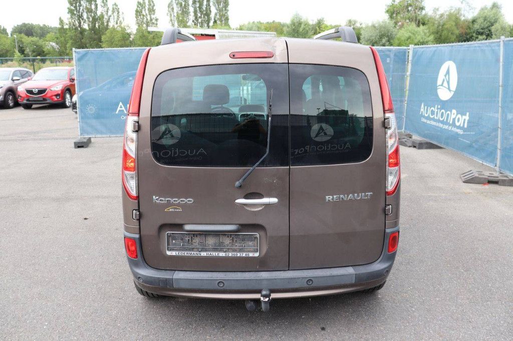 Renault Kangoo Pkw Benzin 115 PS 2015 (Margin)