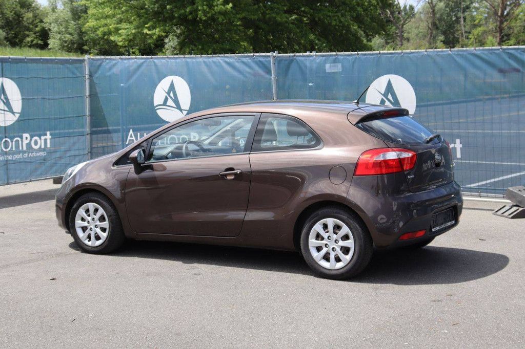 Pkw Kia Rio Diesel 90 PS 2013 (Margin)
