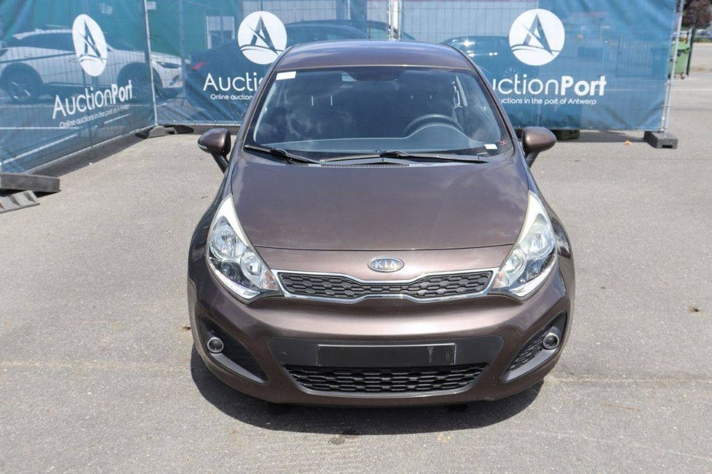 Pkw Kia Rio Diesel 90 PS 2013 (Margin)