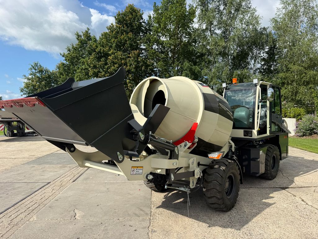 HJ Power Beton molen HJ power XY 1.8 Self loading concrete mixer NIEUW