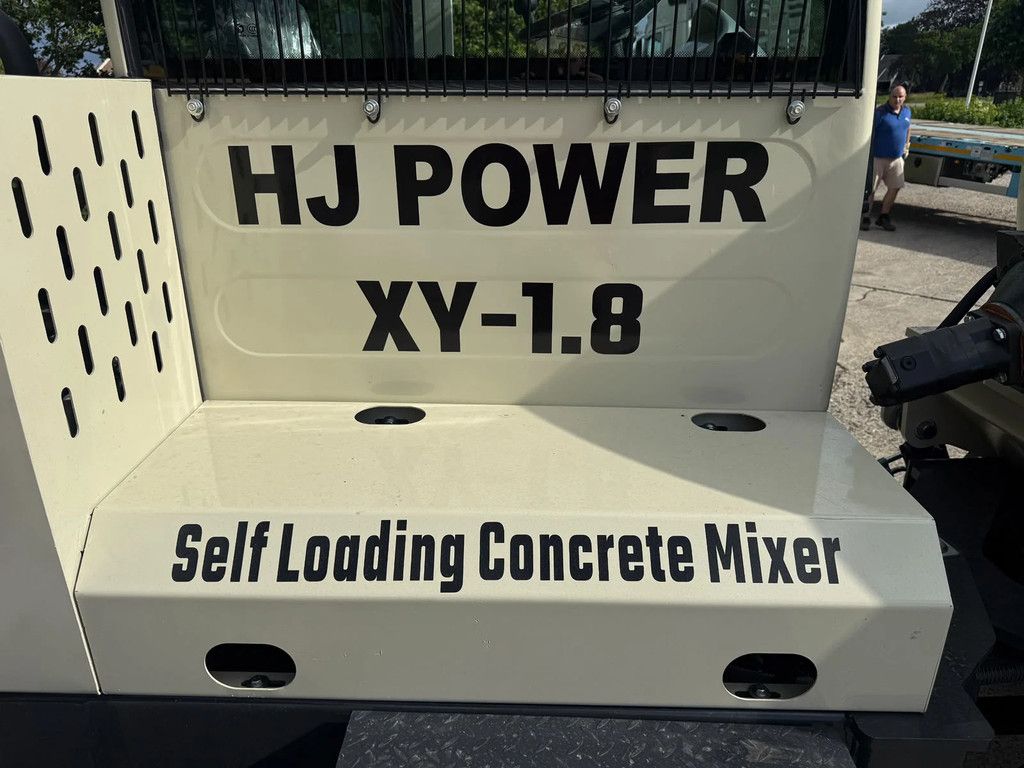 HJ Power Beton molen HJ power XY 1.8 Self loading concrete mixer NIEUW