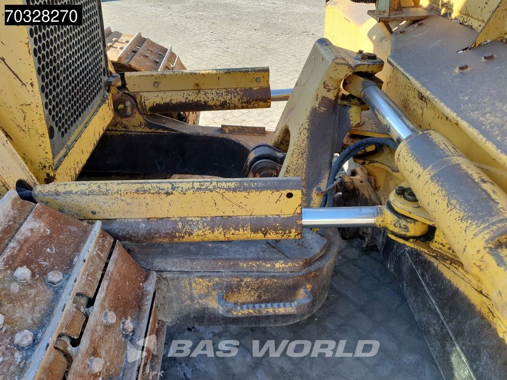 Komatsu D61 EX -15 Ripper