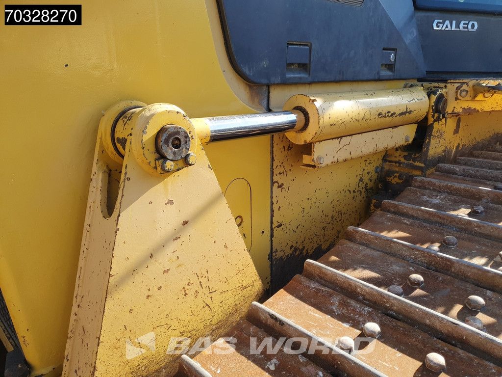 Komatsu D61 EX -15 Ripper
