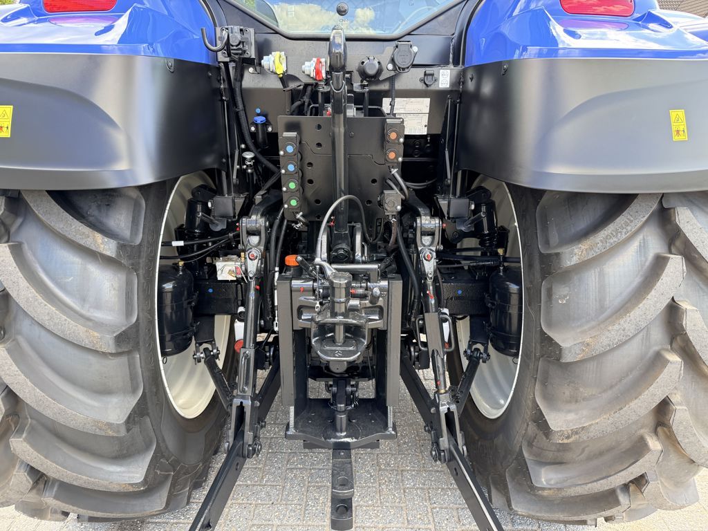 New Holland T5.140 AC Stage V