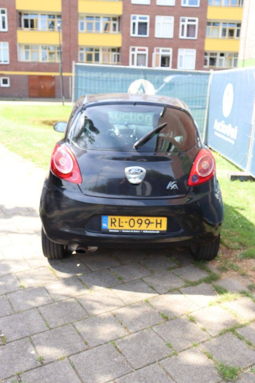 Pkw Ford KA Benzin 2011