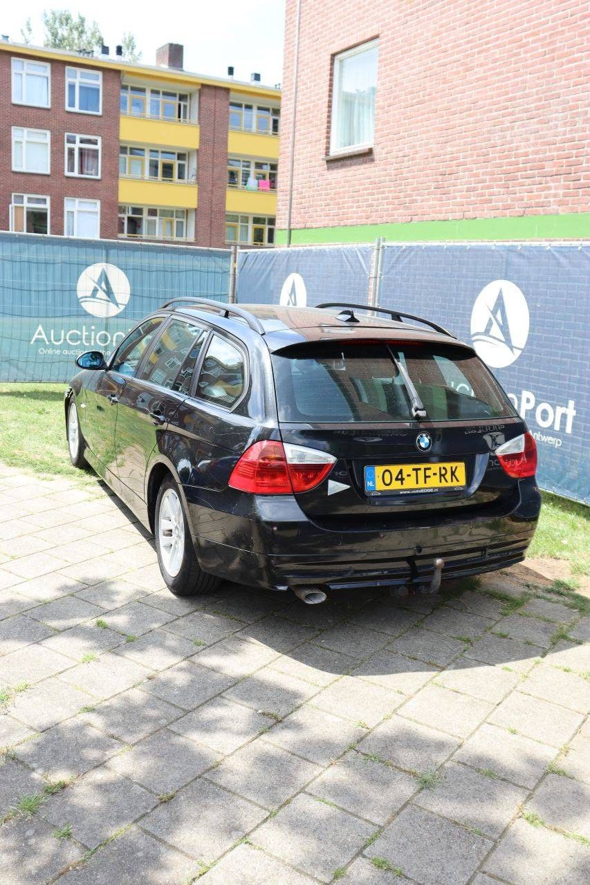 BMW 3er Diesel Kombi 122 PS 2006