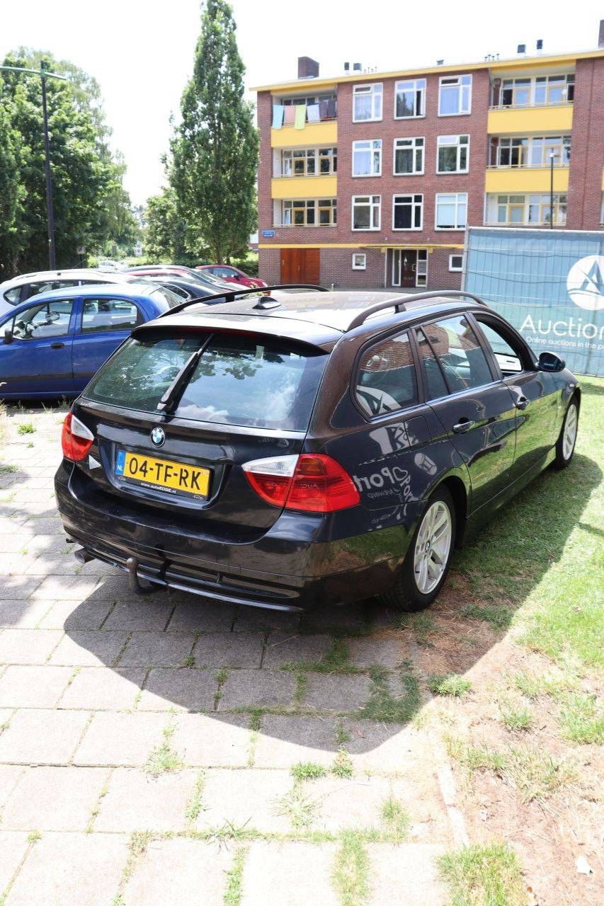 BMW 3er Diesel Kombi 122 PS 2006