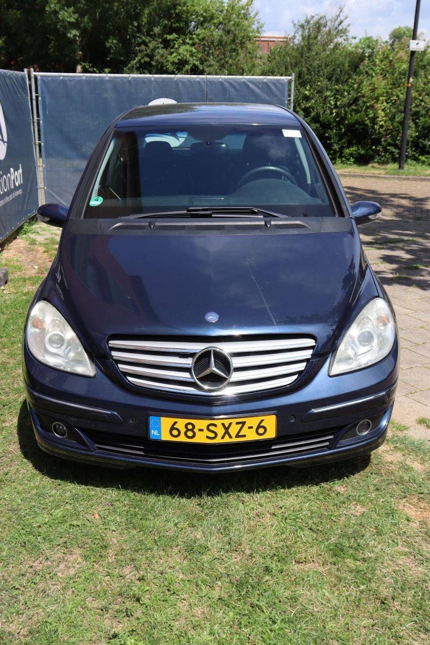 Pkw Mercedes-Benz B 200 Benzin 2007