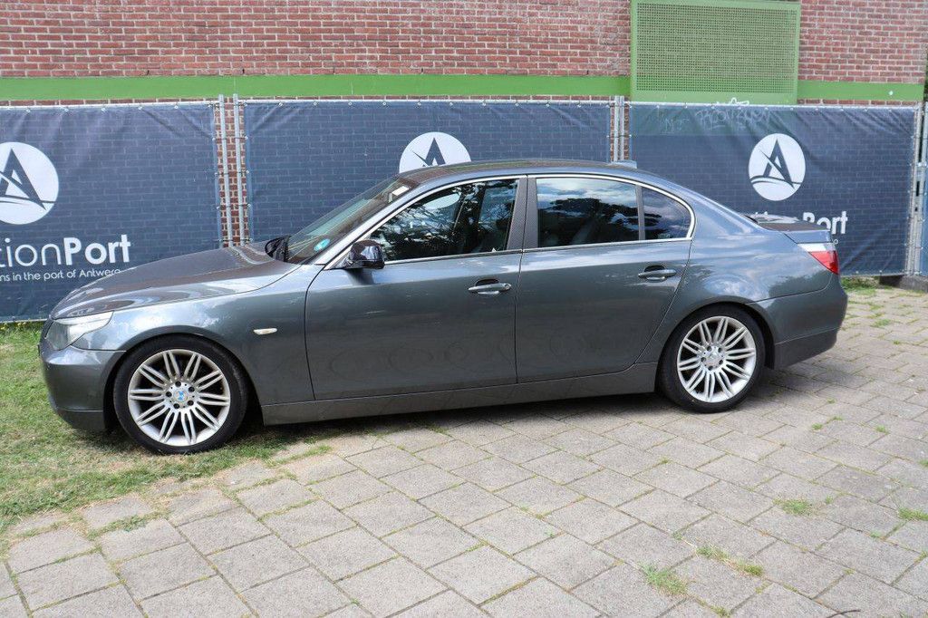 Passenger car BMW 5 Series Petrol 170 hp 2004
