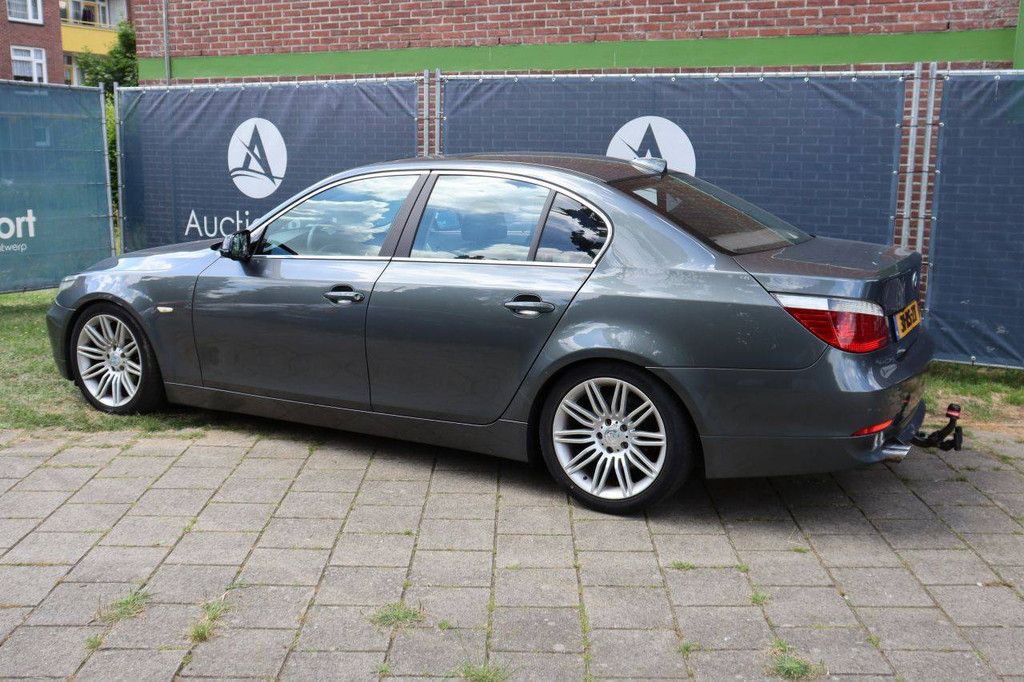 Passenger car BMW 5 Series Petrol 170 hp 2004