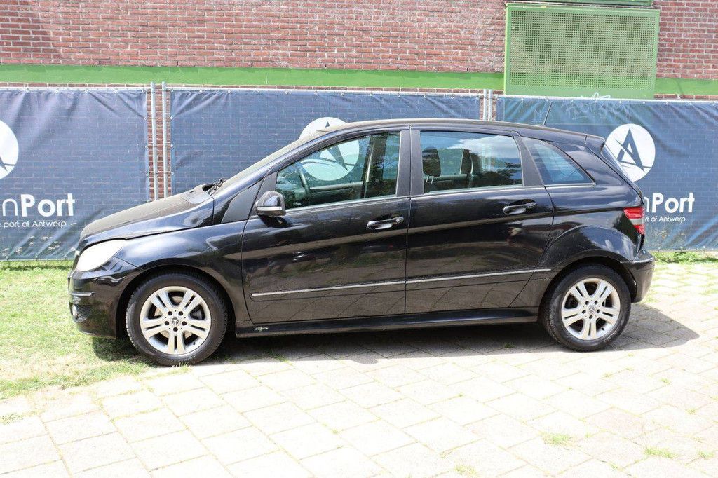 Pkw Mercedes-Benz B 180 CDI Diesel 109 PS 2010