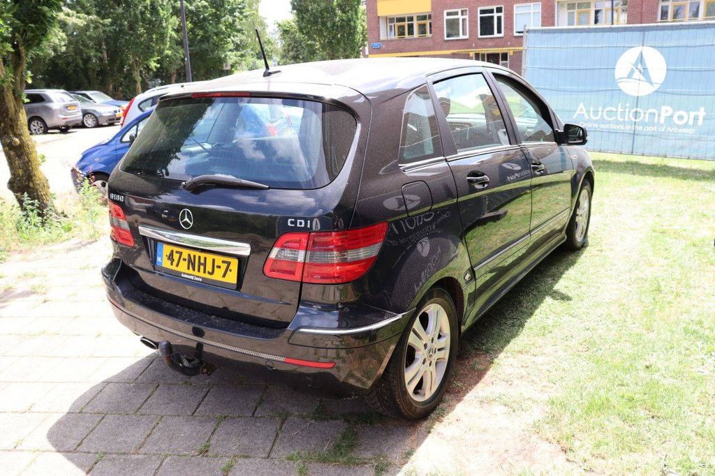 Pkw Mercedes-Benz B 180 CDI Diesel 109 PS 2010