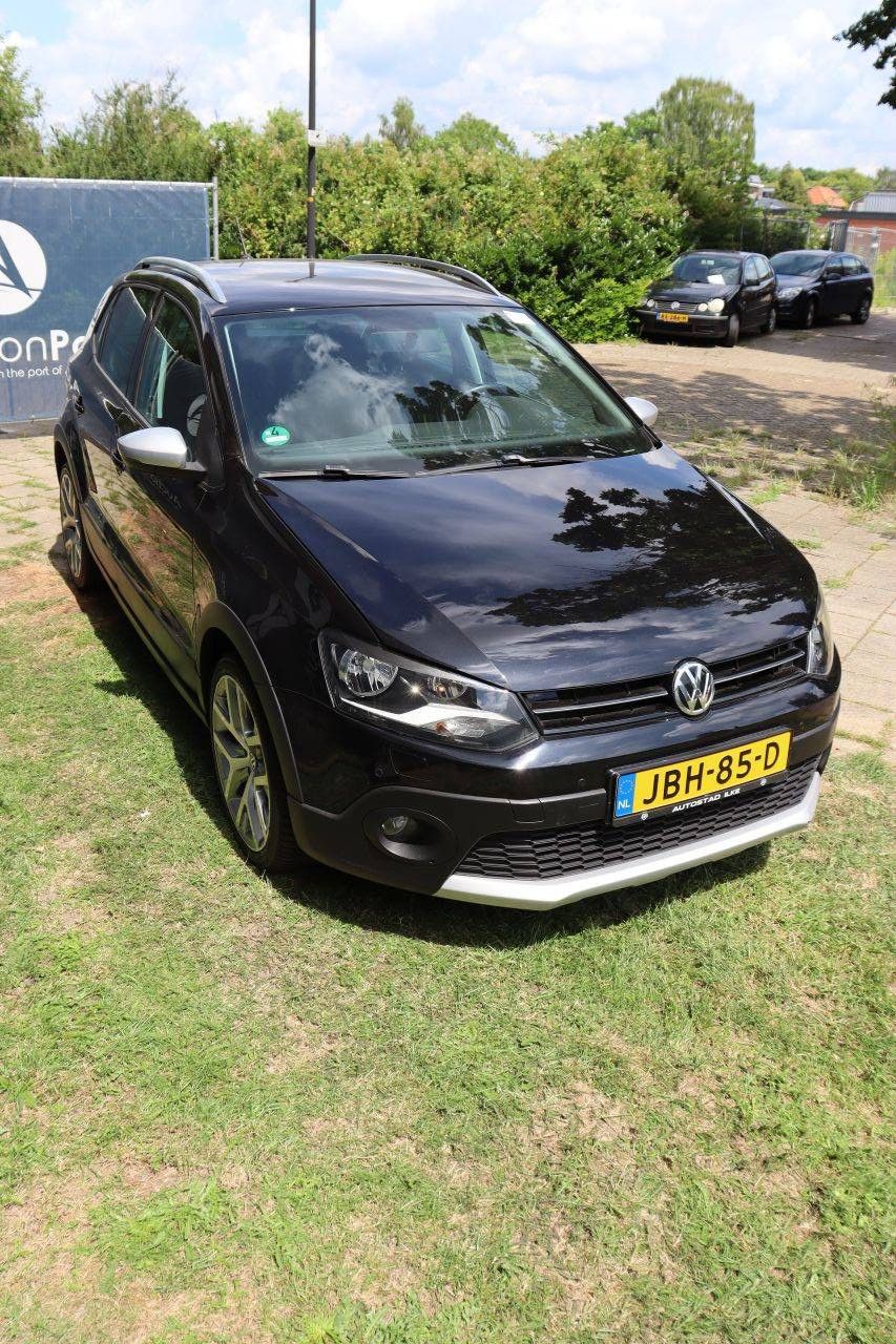 Passenger car Volkswagen Cross Polo Petrol 90hp 2017