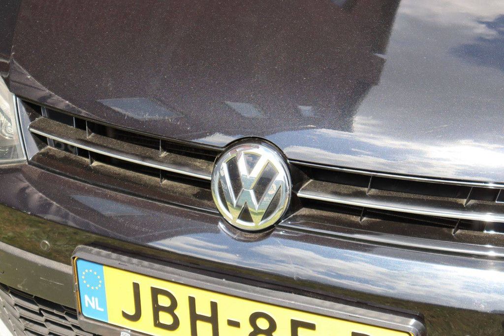 Passenger car Volkswagen Cross Polo Petrol 90hp 2017