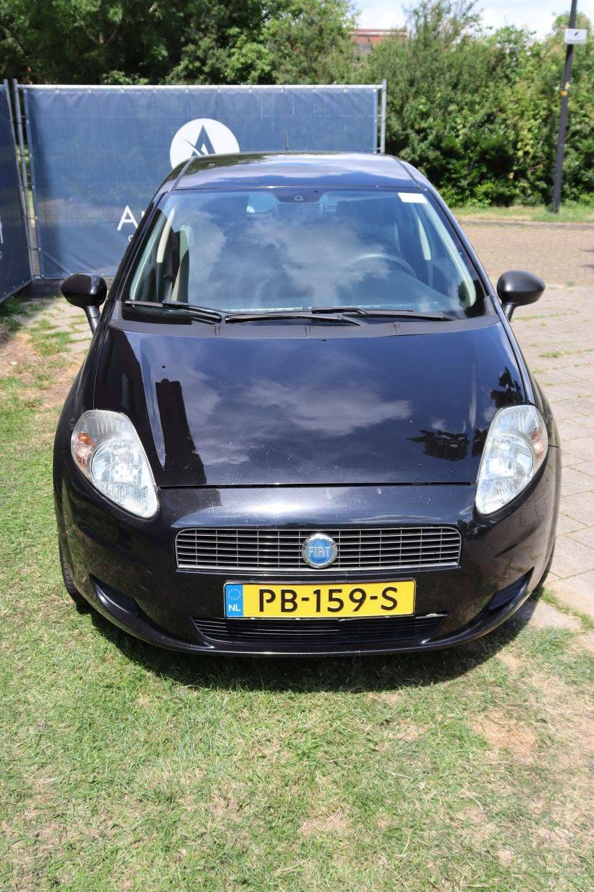 Pkw Fiat Punto Benzin 95 PS 2007