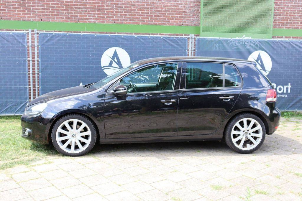 Passenger car Volkswagen Golf Petrol 161hp 2009