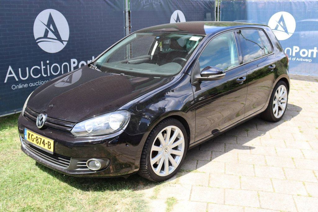 Passenger car Volkswagen Golf Petrol 161hp 2009