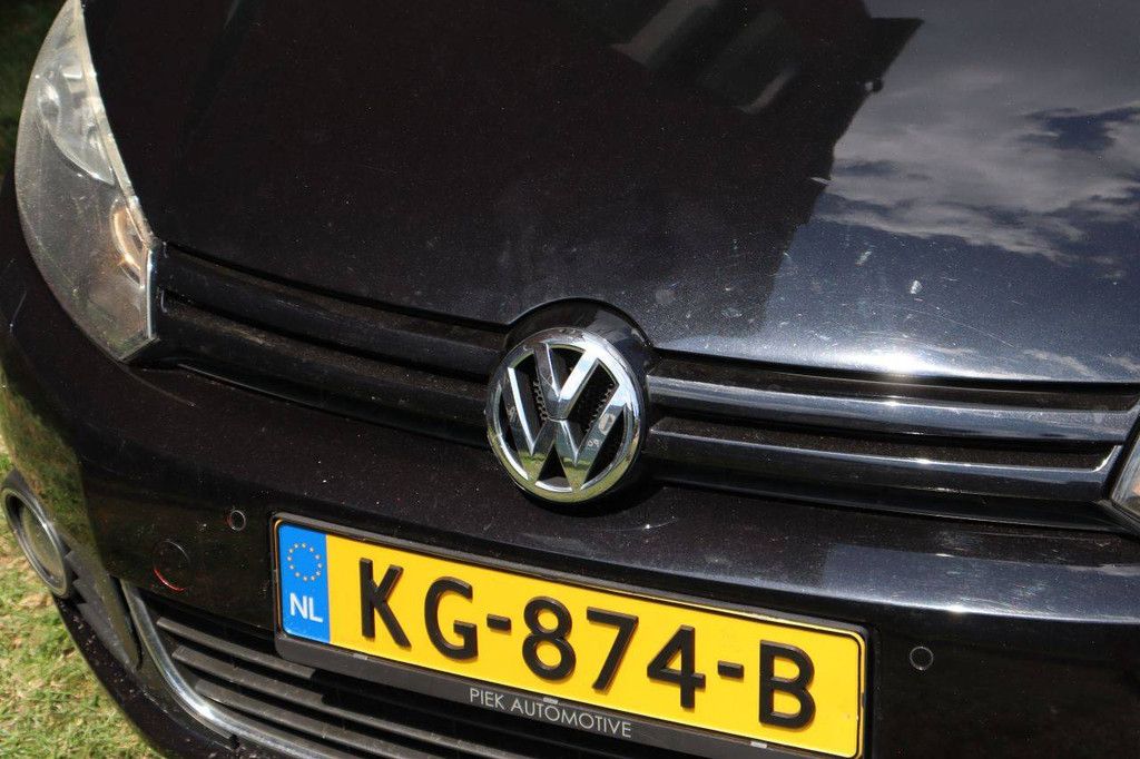 Passenger car Volkswagen Golf Petrol 161hp 2009