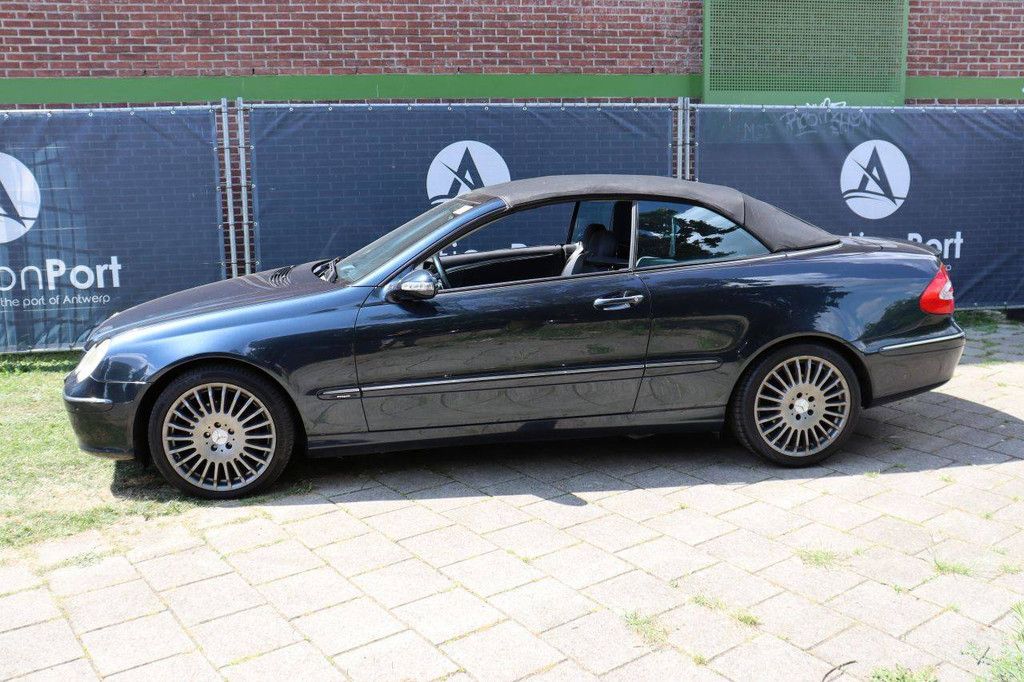 Mercedes-Benz CLK 200 Kompressor Petrol 163hp 2005 Convertible