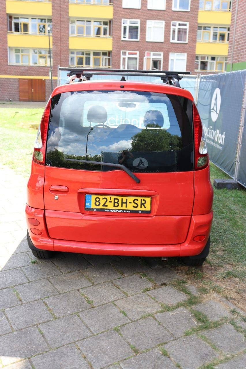 Toyota Yaris Verso 1.3 Van ATM Benzin 86 PS 2003 Transporter