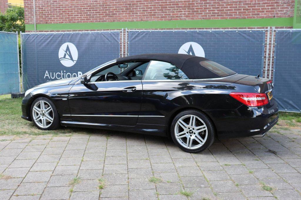 Convertible Mercedes-Benz E 220 CDI Diesel 163hp 2010
