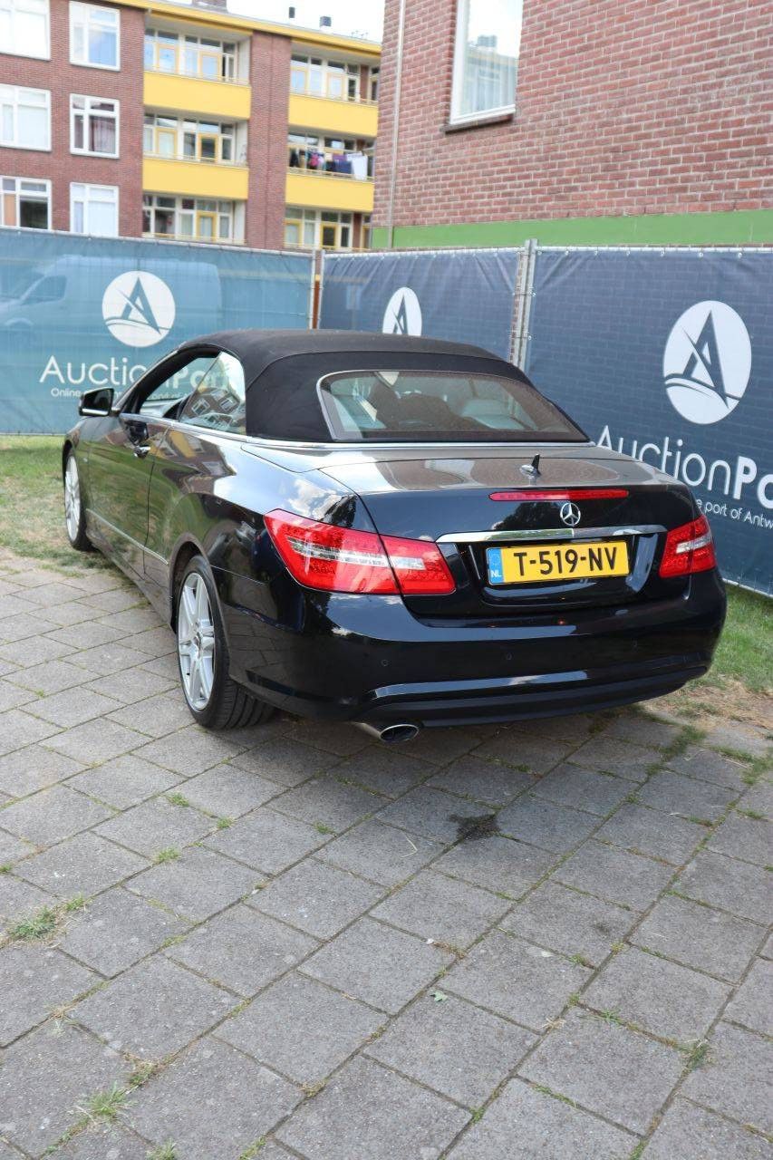 Convertible Mercedes-Benz E 220 CDI Diesel 163hp 2010