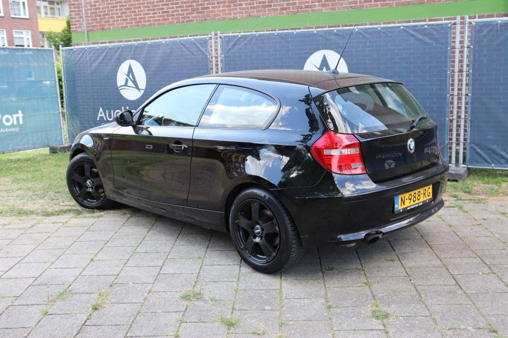 Pkw BMW 1ER REIHE Benzin 123 PS 2010