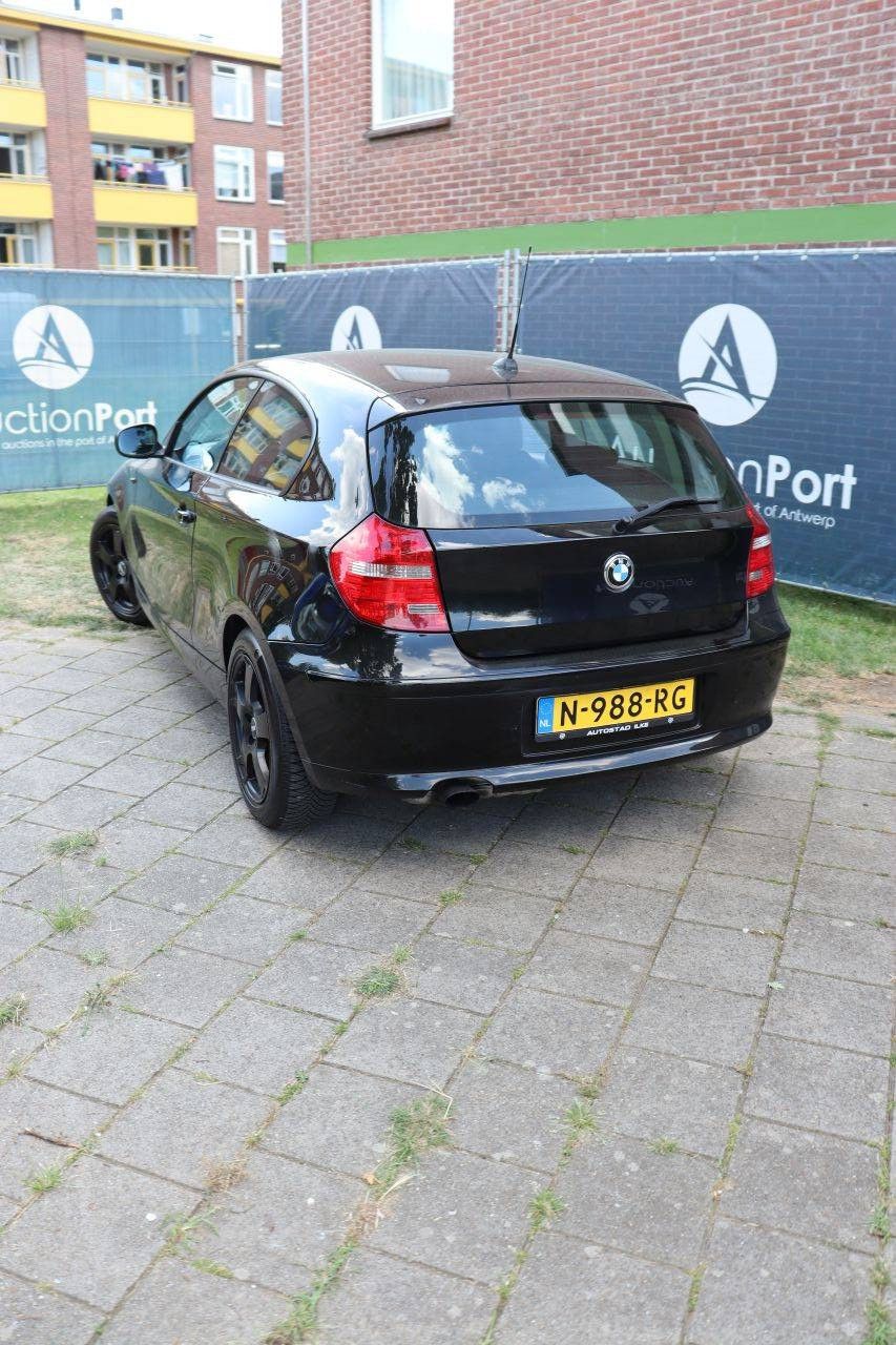 Pkw BMW 1ER REIHE Benzin 123 PS 2010