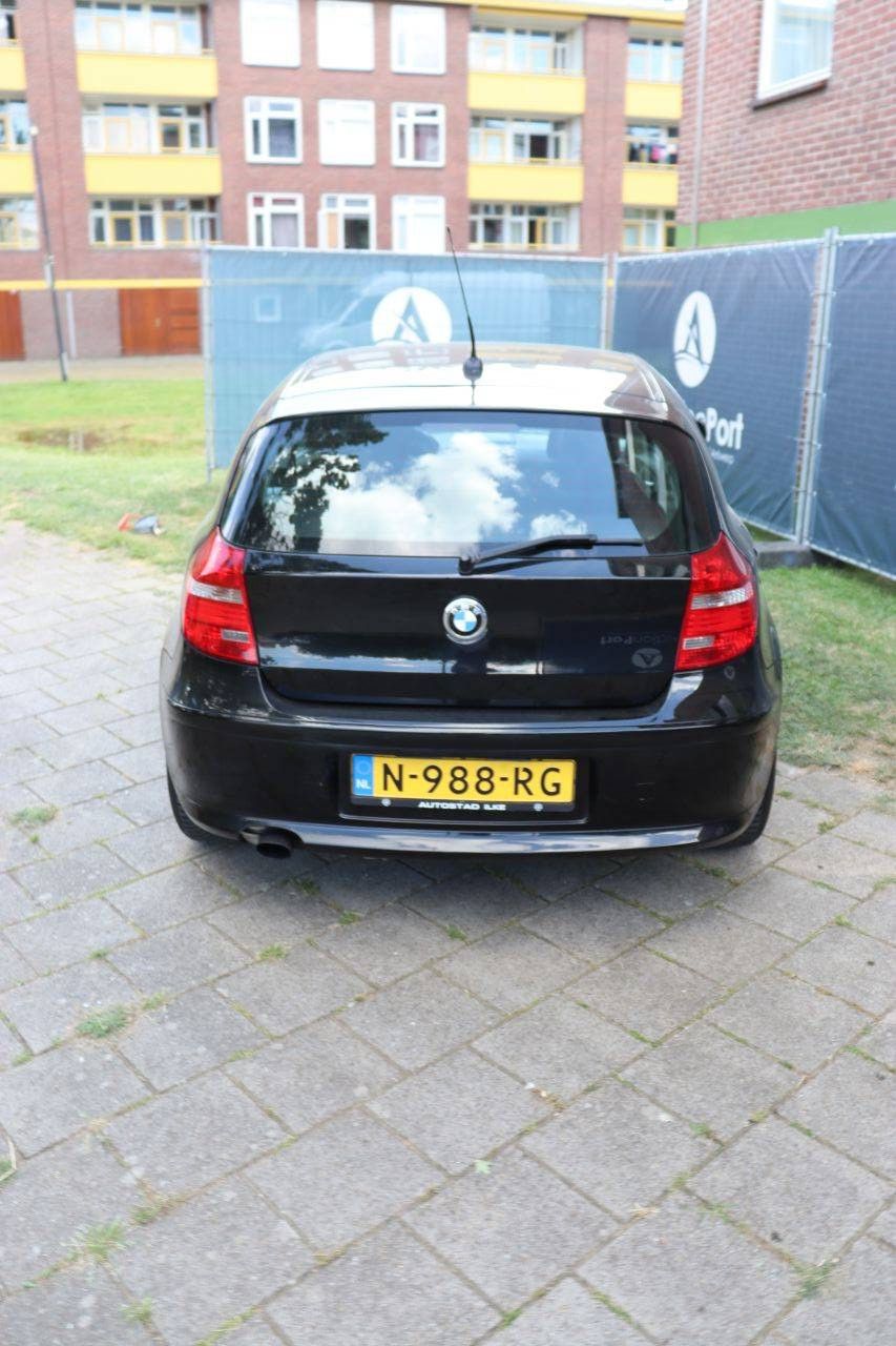 Pkw BMW 1ER REIHE Benzin 123 PS 2010