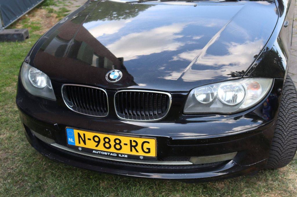 Pkw BMW 1ER REIHE Benzin 123 PS 2010