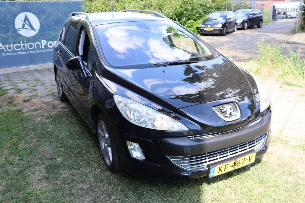 Passenger car Peugeot 308 Petrol 120hp 2009