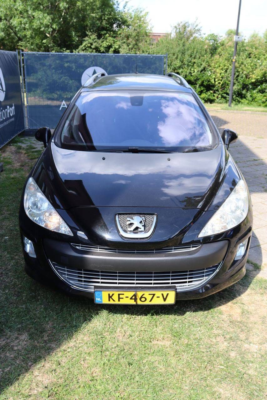 Passenger car Peugeot 308 Petrol 120hp 2009