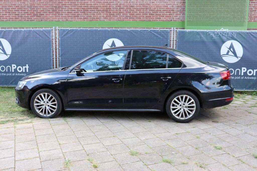 Pkw Volkswagen Jetta Highline Hybrid Benzin + Elektro 150 PS 2013