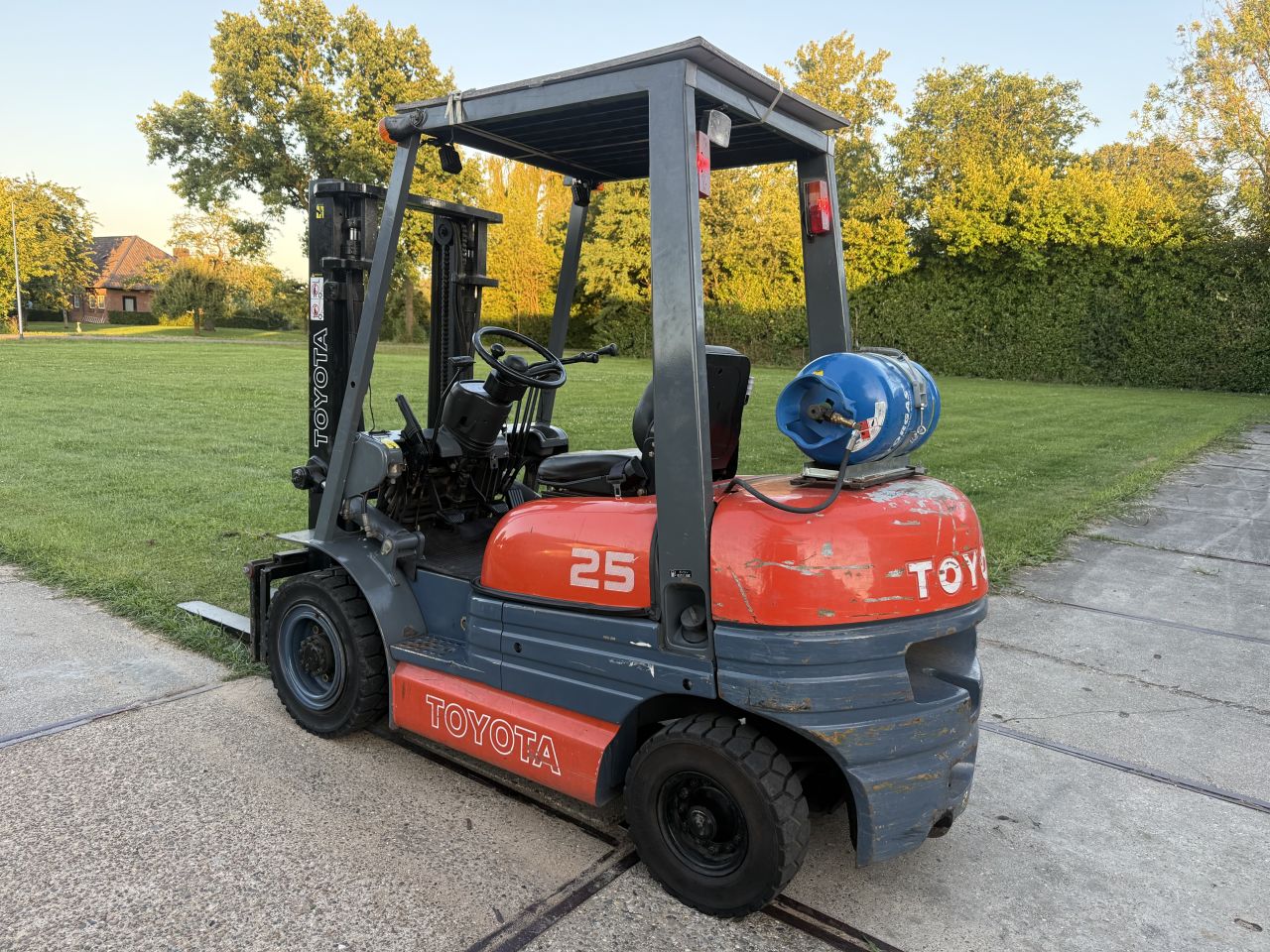 Toyota 2500KG LPG heftruck Sideshift verlichting 6500uur