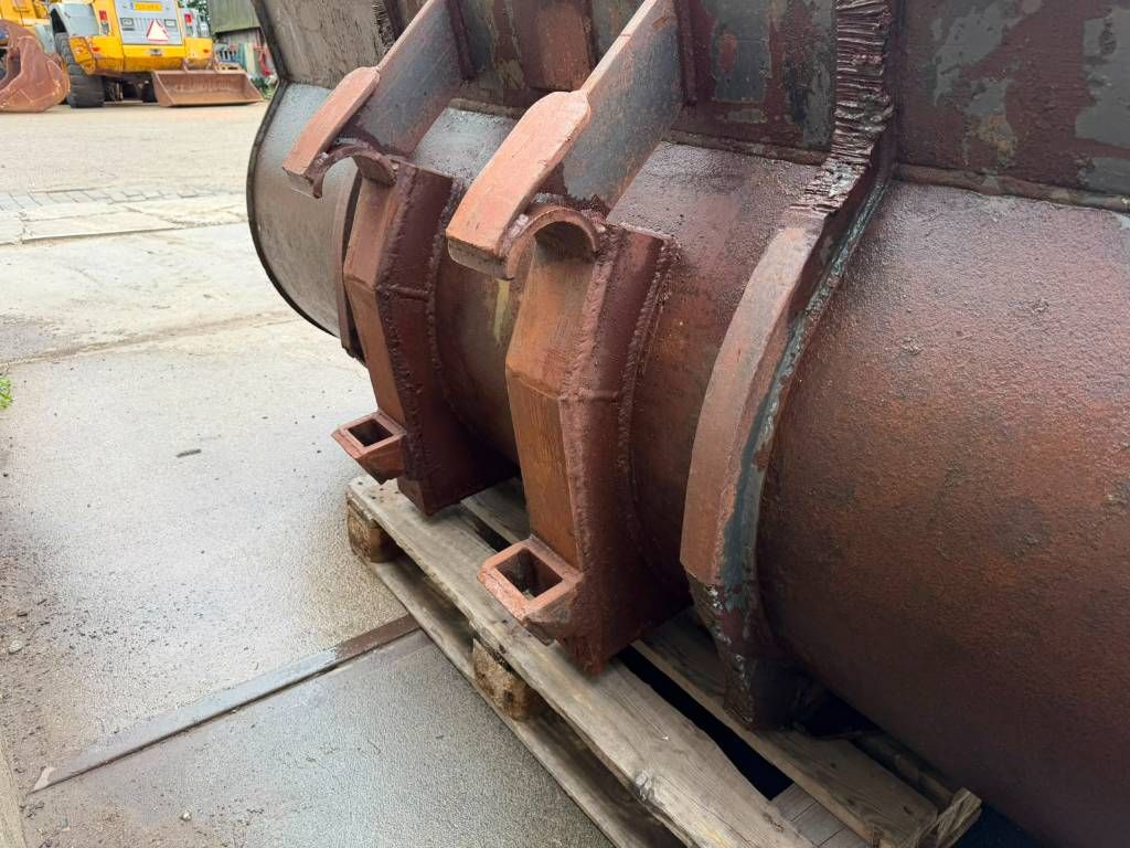 Loader bucket Verachtert 2003/2006 240cm