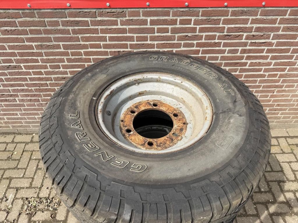 4 banden 33x12.50 - Gebruikt