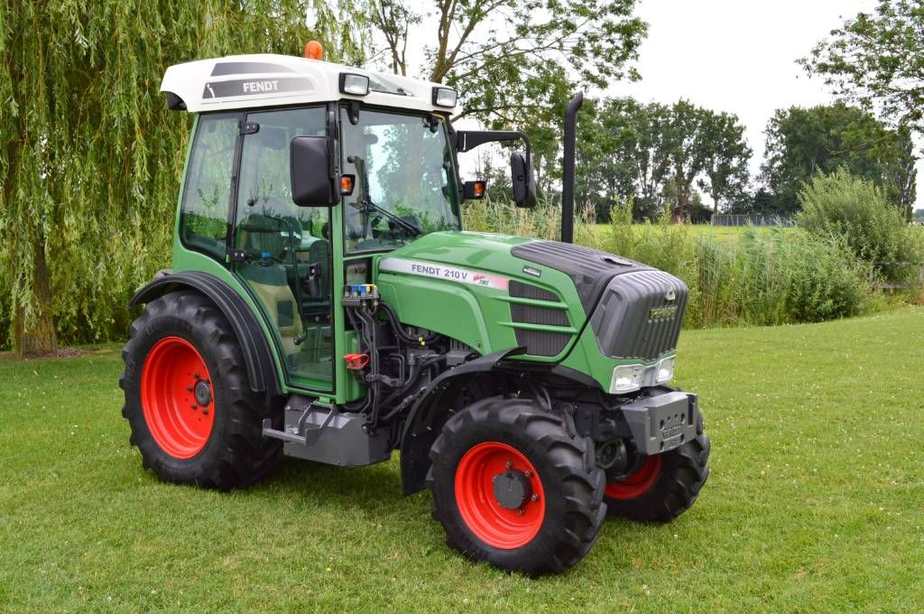 Fendt 210V Vario Profi Smalspoor/Fruitteelttractor