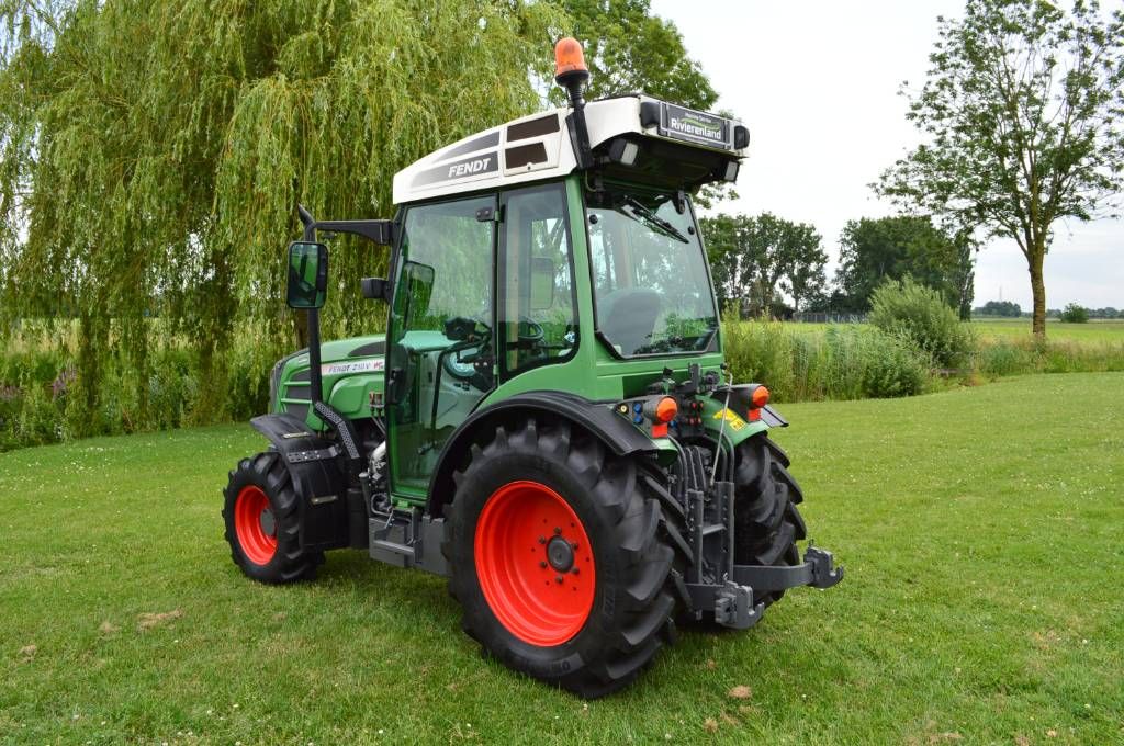 Fendt 210V Vario Profi Smalspoor/Fruitteelttractor