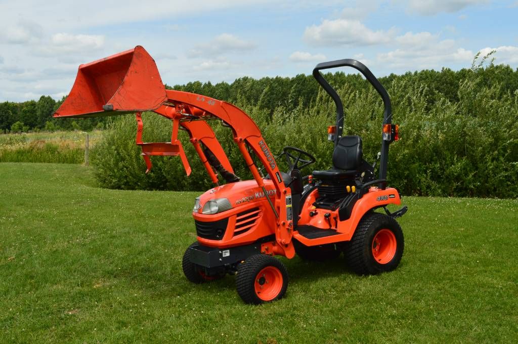 Kubota BX 2350 D met LA243 voorlader