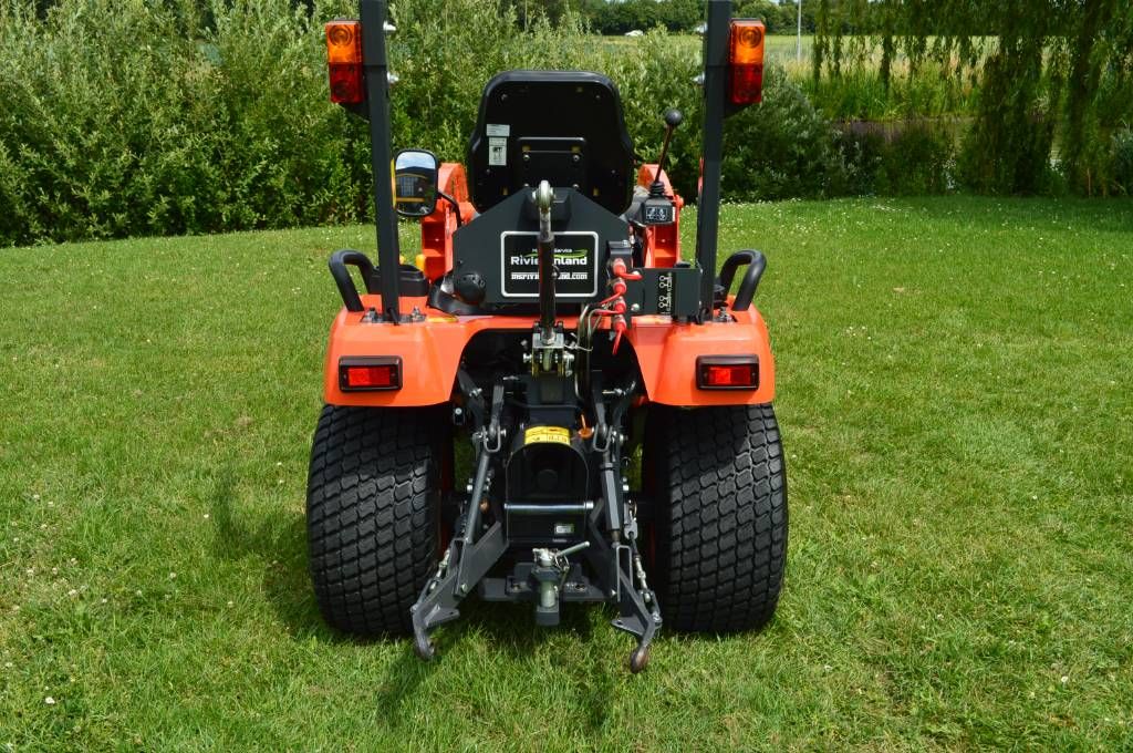 Kubota BX 2350 D met LA243 voorlader