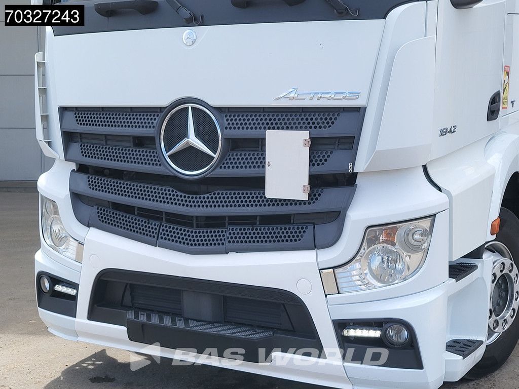 Mercedes Actros 1842 4X2 StreamSpace Retarder 70% Tyres