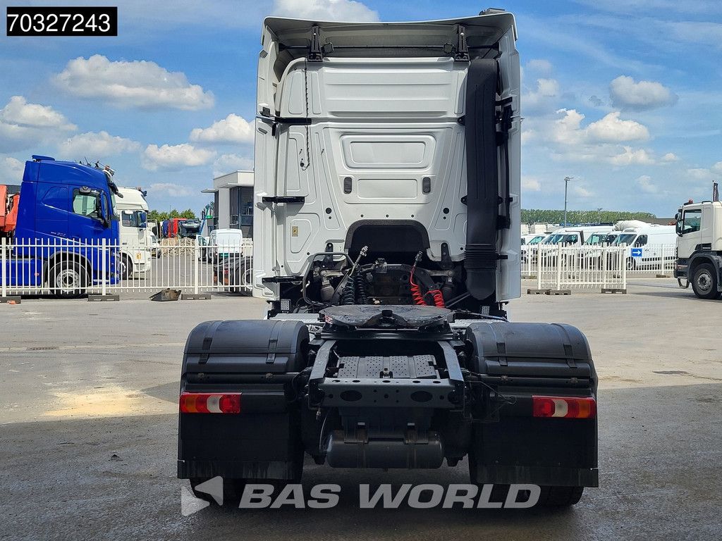 Mercedes Actros 1842 4X2 StreamSpace Retarder 70% Tyres